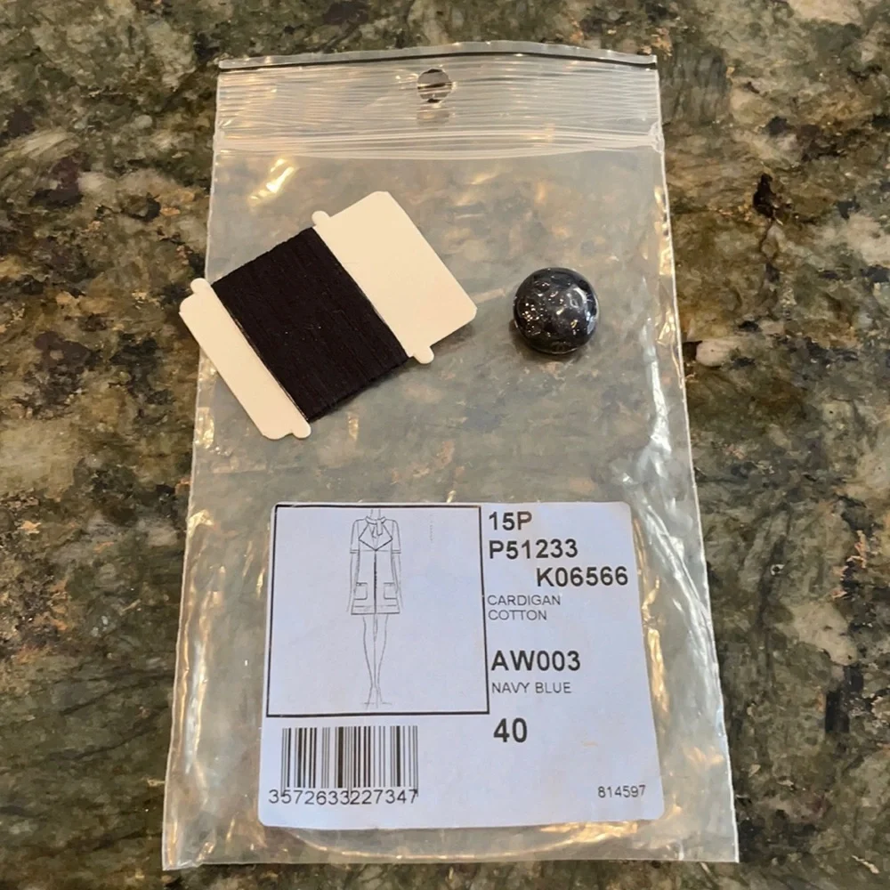 Chanel Button - Picture 1 of 5